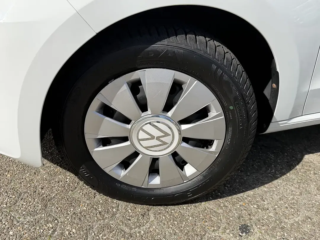 Volkswagen up! 1.0 - Thumbnail 3