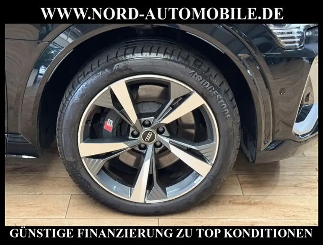 Audi e-tron quattro - Thumbnail 11