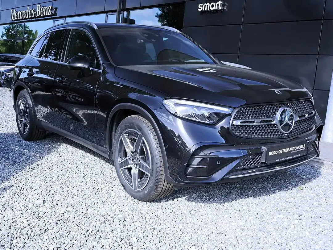 Mercedes-Benz GLC 300 4MATIC AMG MBUX - Thumbnail 5