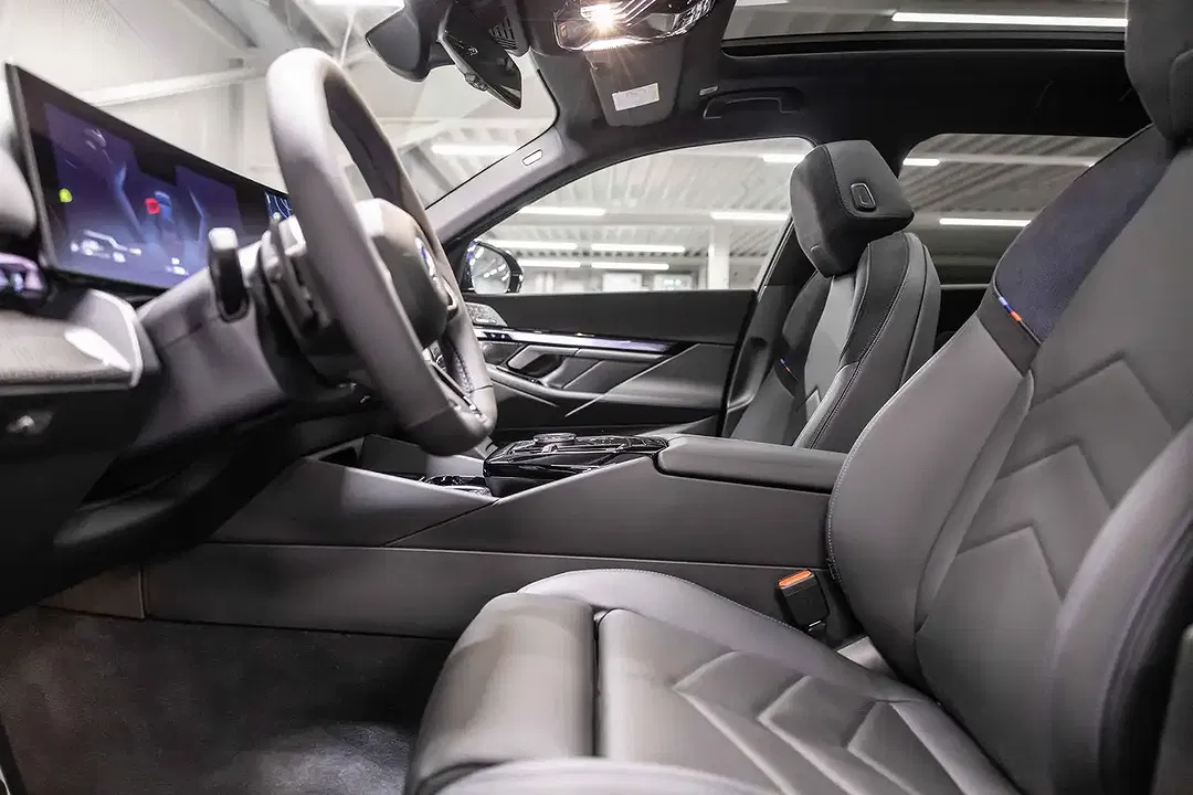 BMW 530 Touring M Sport Pro - Thumbnail 10