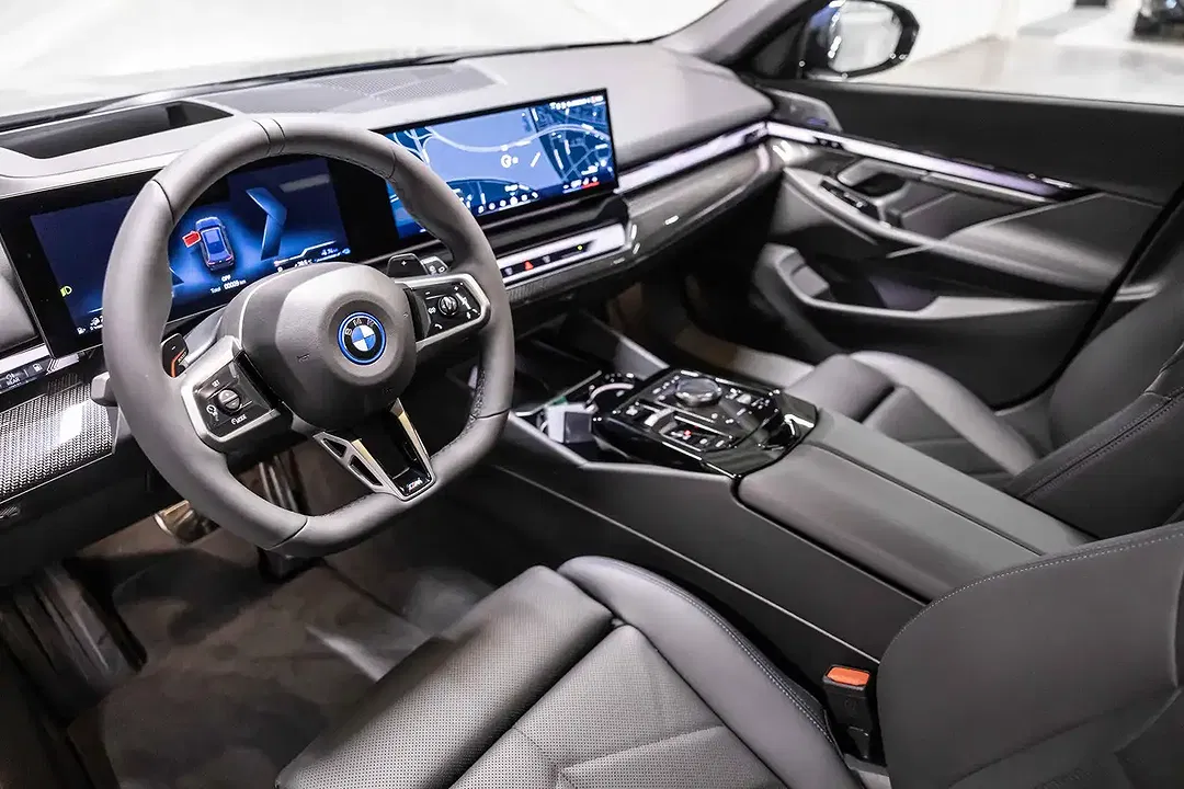 BMW 530 Touring M Sport Pro - Thumbnail 6