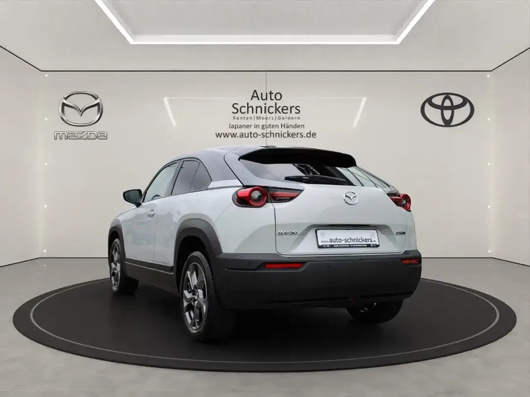 Mazda MX-30 R-EV - Thumbnail 3