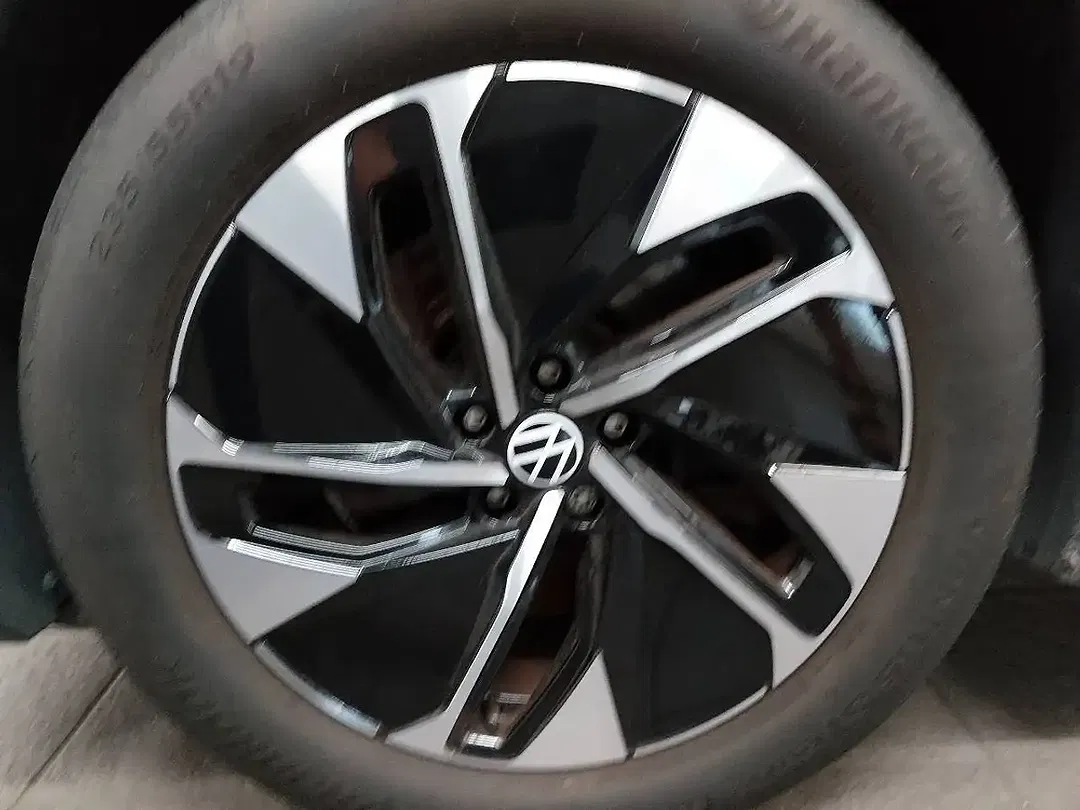Volkswagen ID.4 Pro Performance - Thumbnail 7