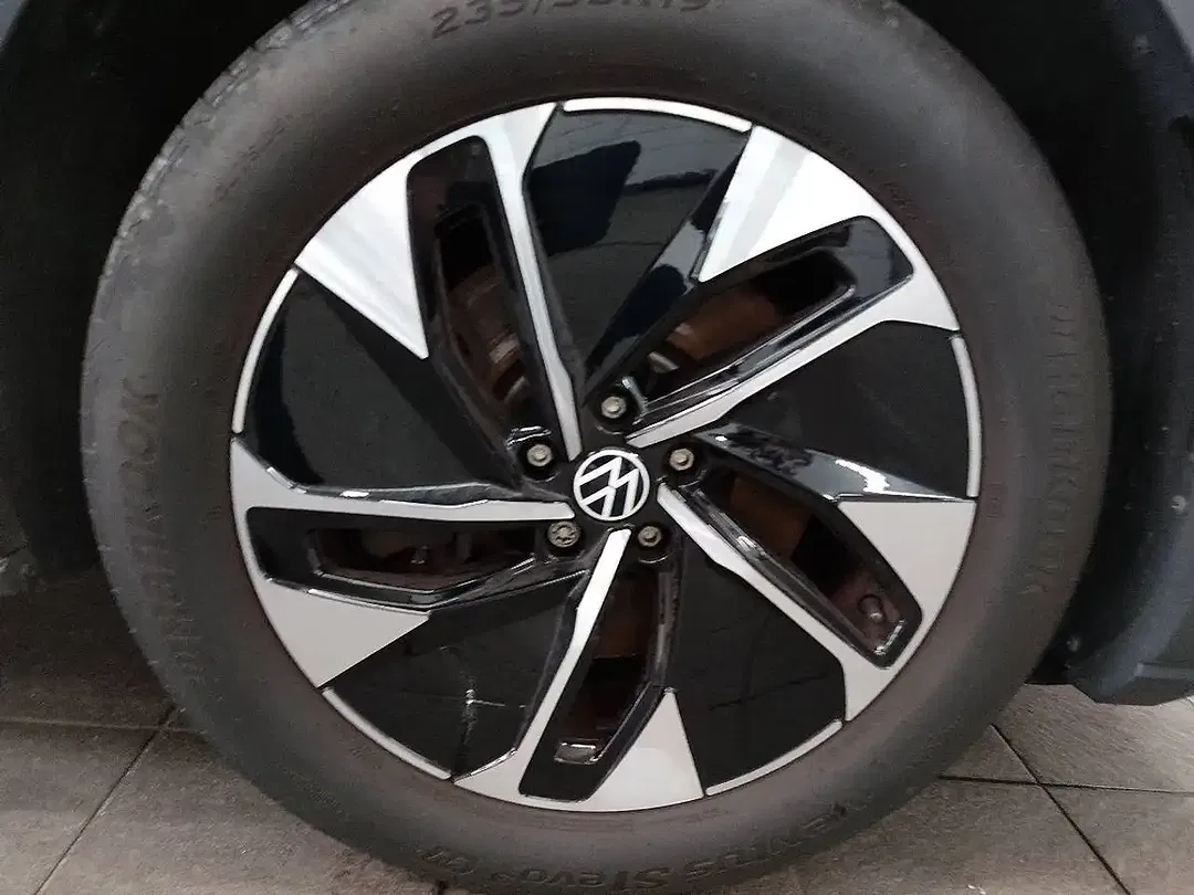 Volkswagen ID.4 Pro Performance - Thumbnail 8