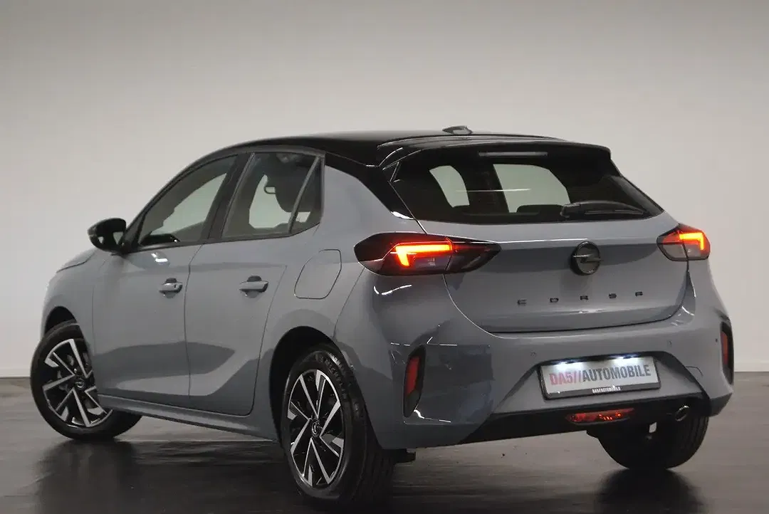 Opel Corsa GS - Thumbnail 8