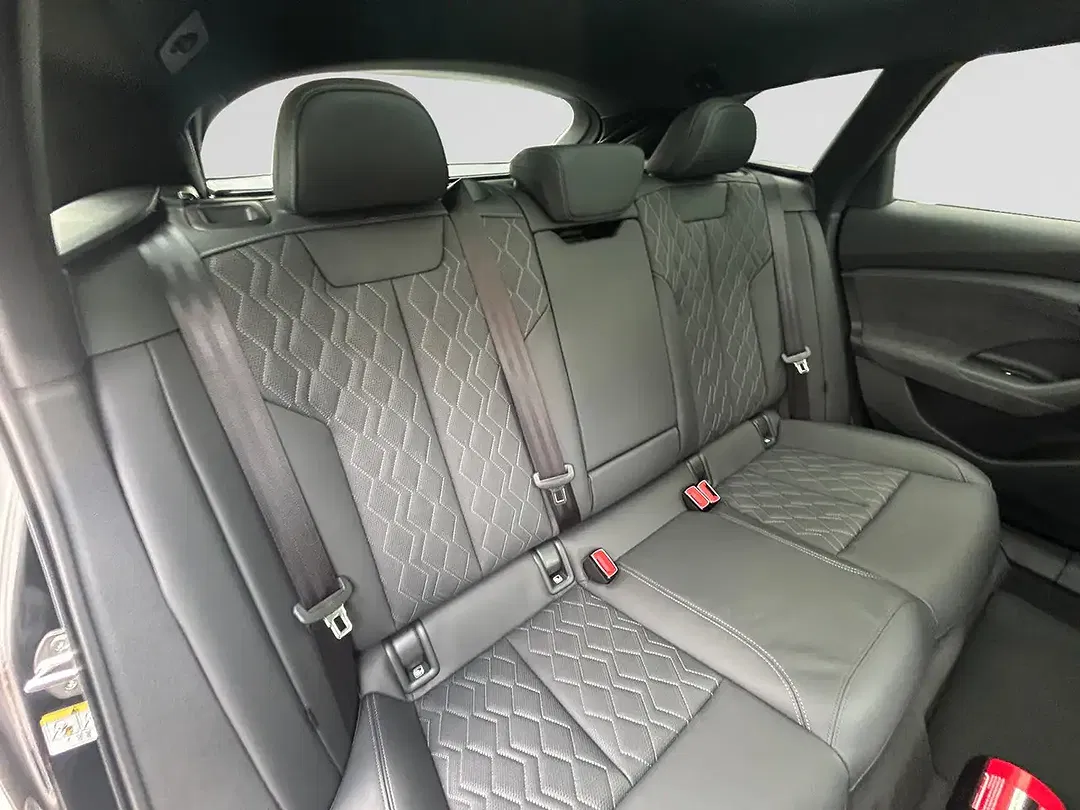 Audi S6 e-tron Avant - Thumbnail 8