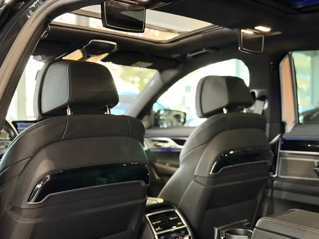 BMW 745 xDrive - Thumbnail 14