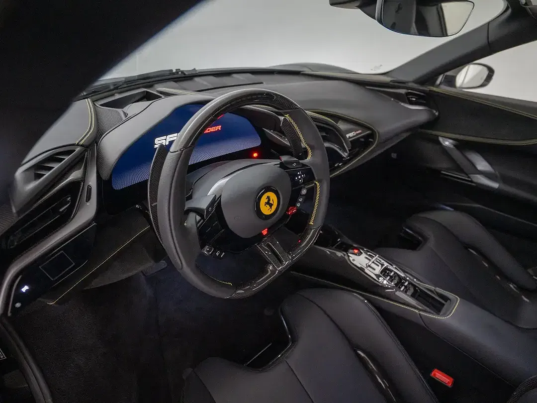 Ferrari SF90 Spider - Thumbnail 13