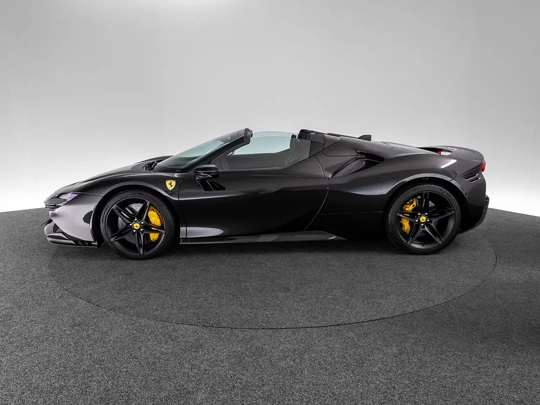 Ferrari SF90 Spider - foto 2