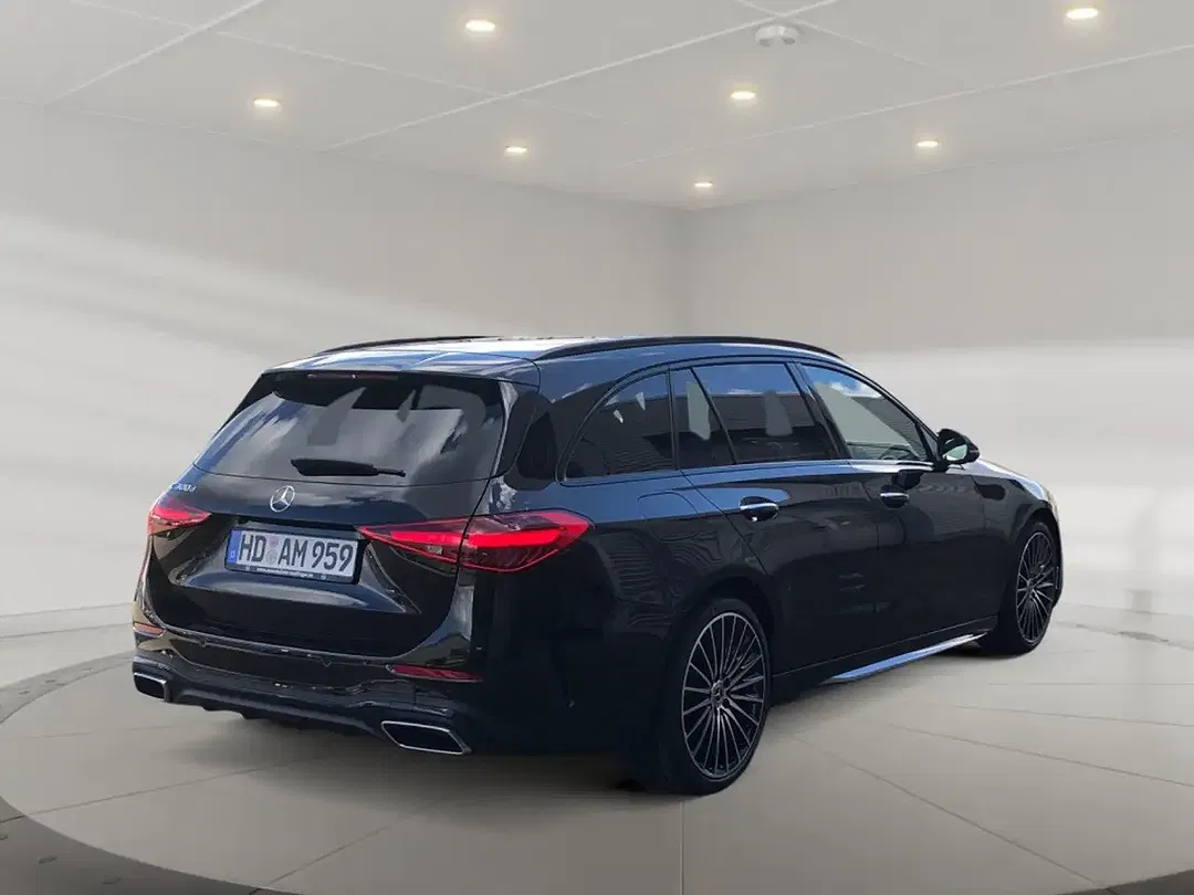 Mercedes-Benz C 300 AMG MBUX Burmester Night - Thumbnail 2