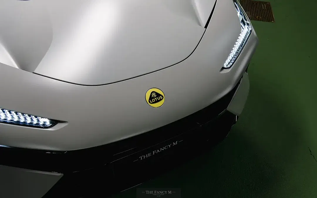 Lotus Eletre R - Thumbnail 6