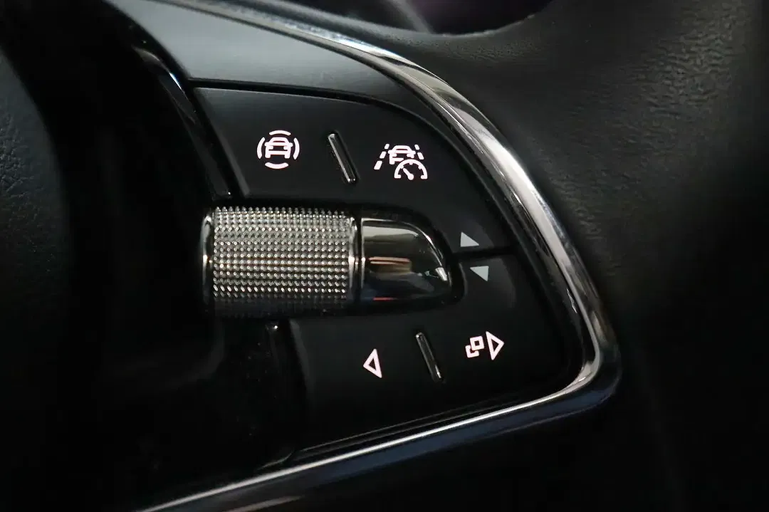 Skoda Superb 2.0 TDI DSG Combi Ambition - Thumbnail 10
