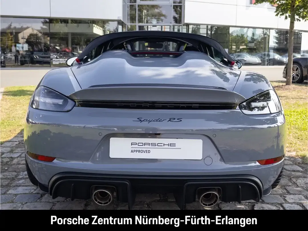 Porsche 718 Spyder RS - Thumbnail 4