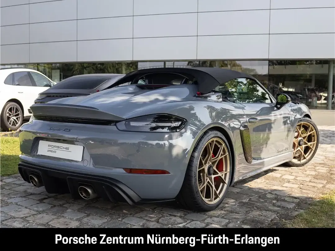 Porsche 718 Spyder RS - Thumbnail 5