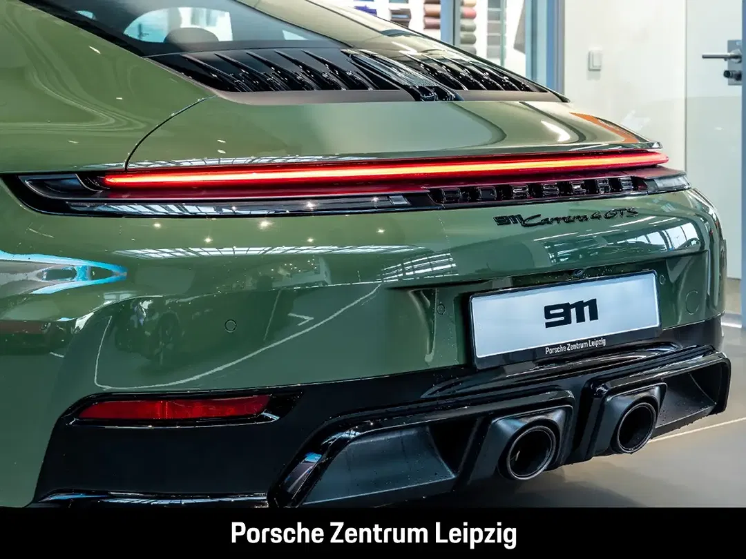 Porsche 992 Carrera 4 GTS - Thumbnail 12