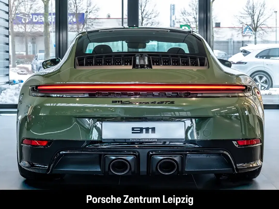 Porsche 992 Carrera 4 GTS - Thumbnail 5