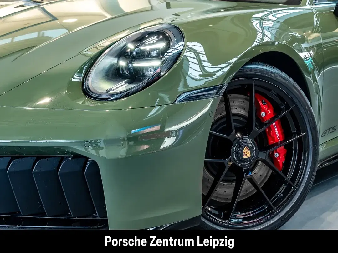Porsche 992 Carrera 4 GTS - Thumbnail 8