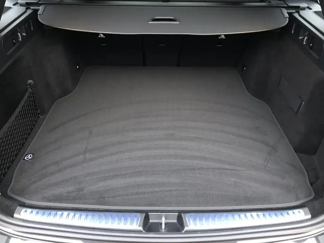 Mercedes-Benz C 300 AMG MBUX Burmester Night - Thumbnail 12