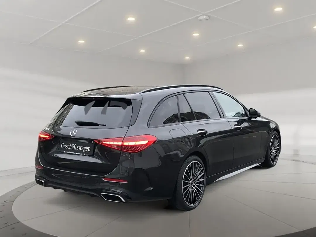 Mercedes-Benz C 300 AMG MBUX Burmester Night - Thumbnail 2