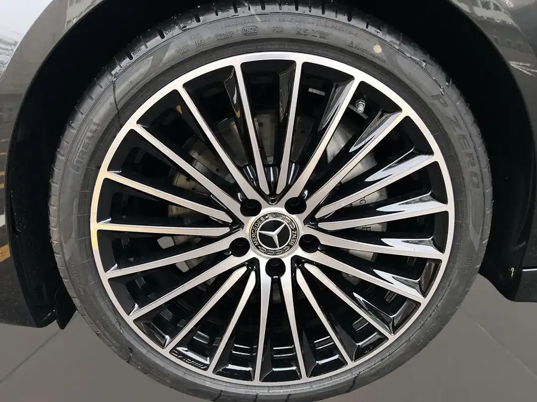 Mercedes-Benz C 300 AMG MBUX Burmester Night - Thumbnail 8