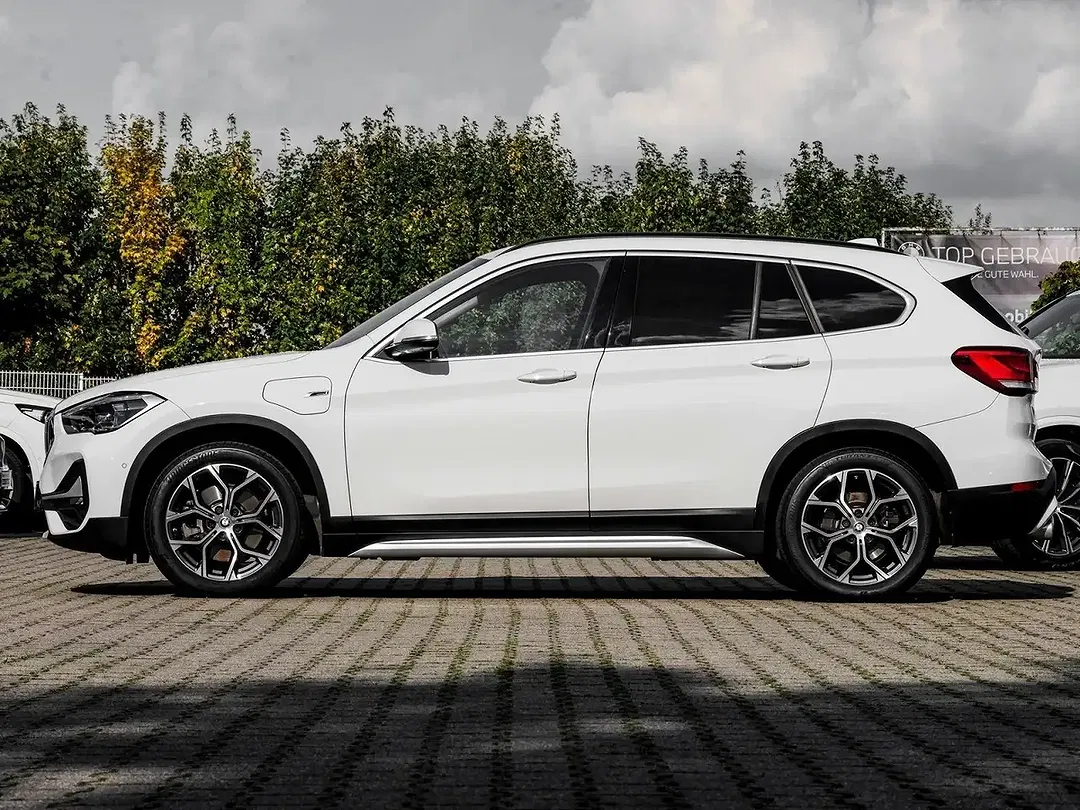 BMW X1 xDrive xLine - Thumbnail 5