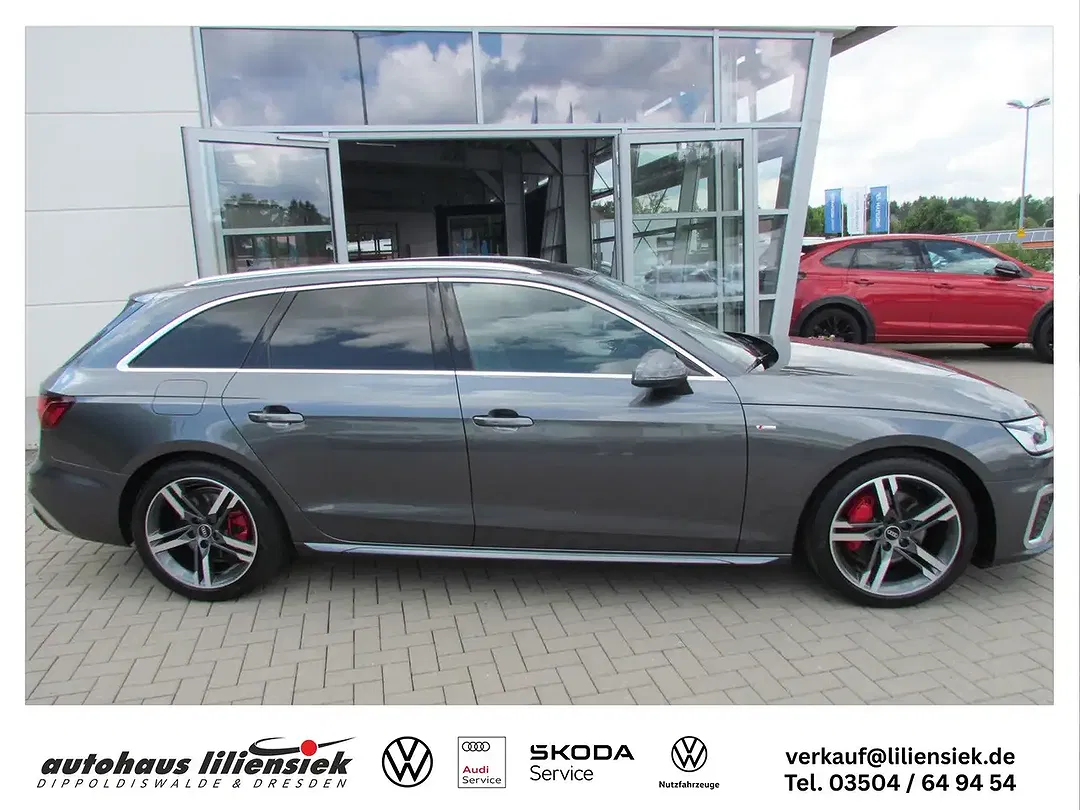 Audi A4 40 TFSI S tronic quattro Avant S line - foto 2