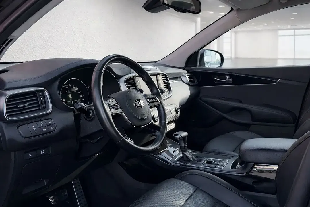 Kia Sorento 4WD Platinum Edition - Thumbnail 7