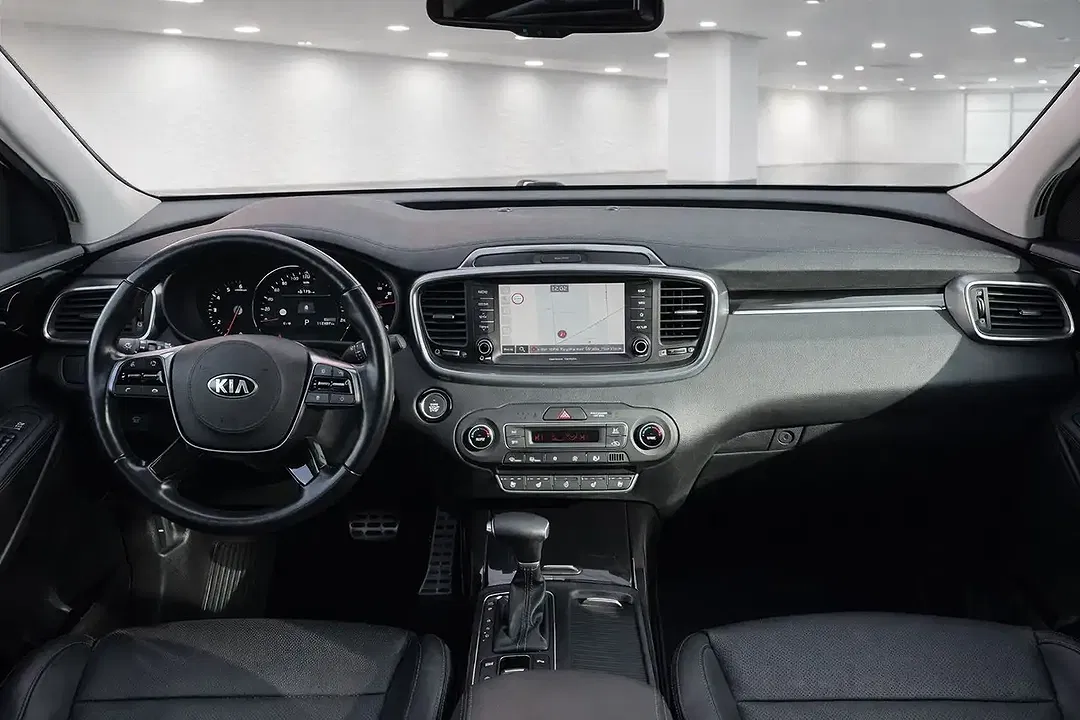 Kia Sorento 4WD Platinum Edition - Thumbnail 8