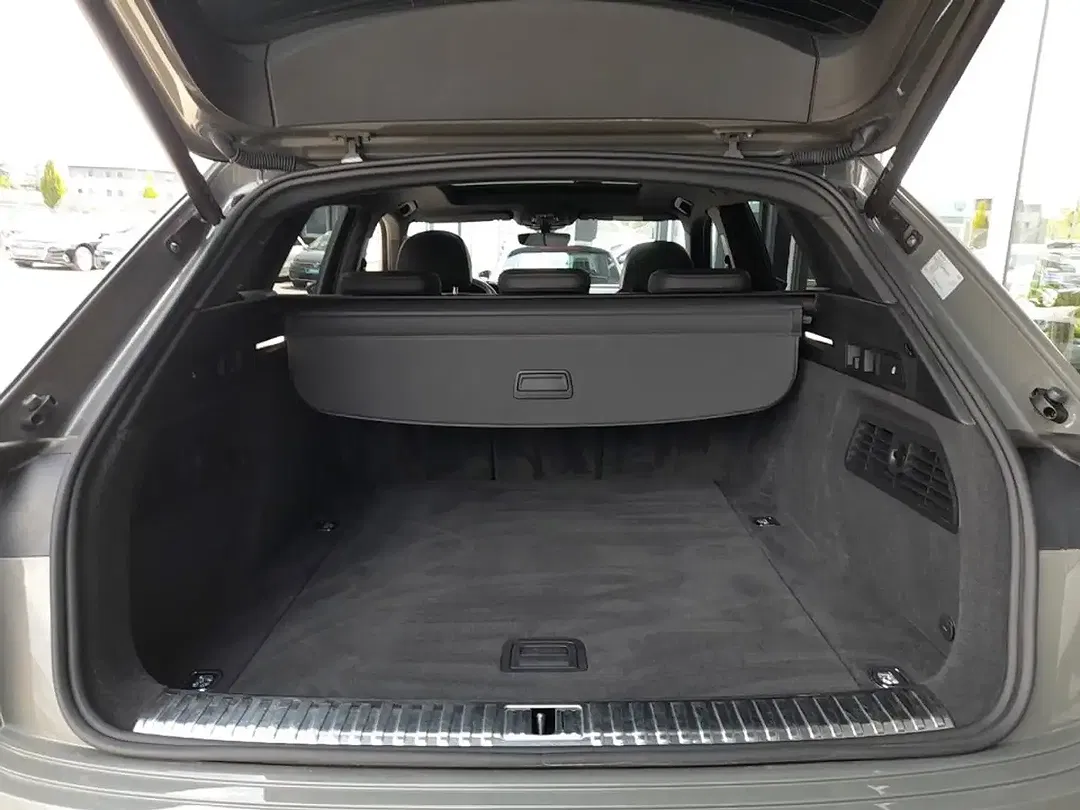 Audi e-tron 55 quattro Matrix LED S line Black Edition - Thumbnail 18