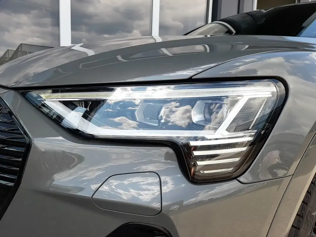 Audi e-tron 55 quattro Matrix LED S line Black Edition - Thumbnail 20