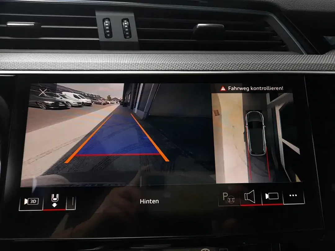 Audi e-tron 55 quattro Matrix LED S line Black Edition - Thumbnail 5