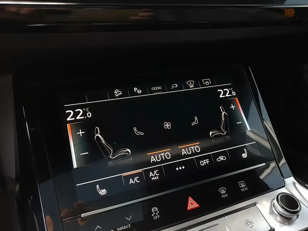 Audi e-tron 55 quattro Matrix LED S line Black Edition - Thumbnail 8