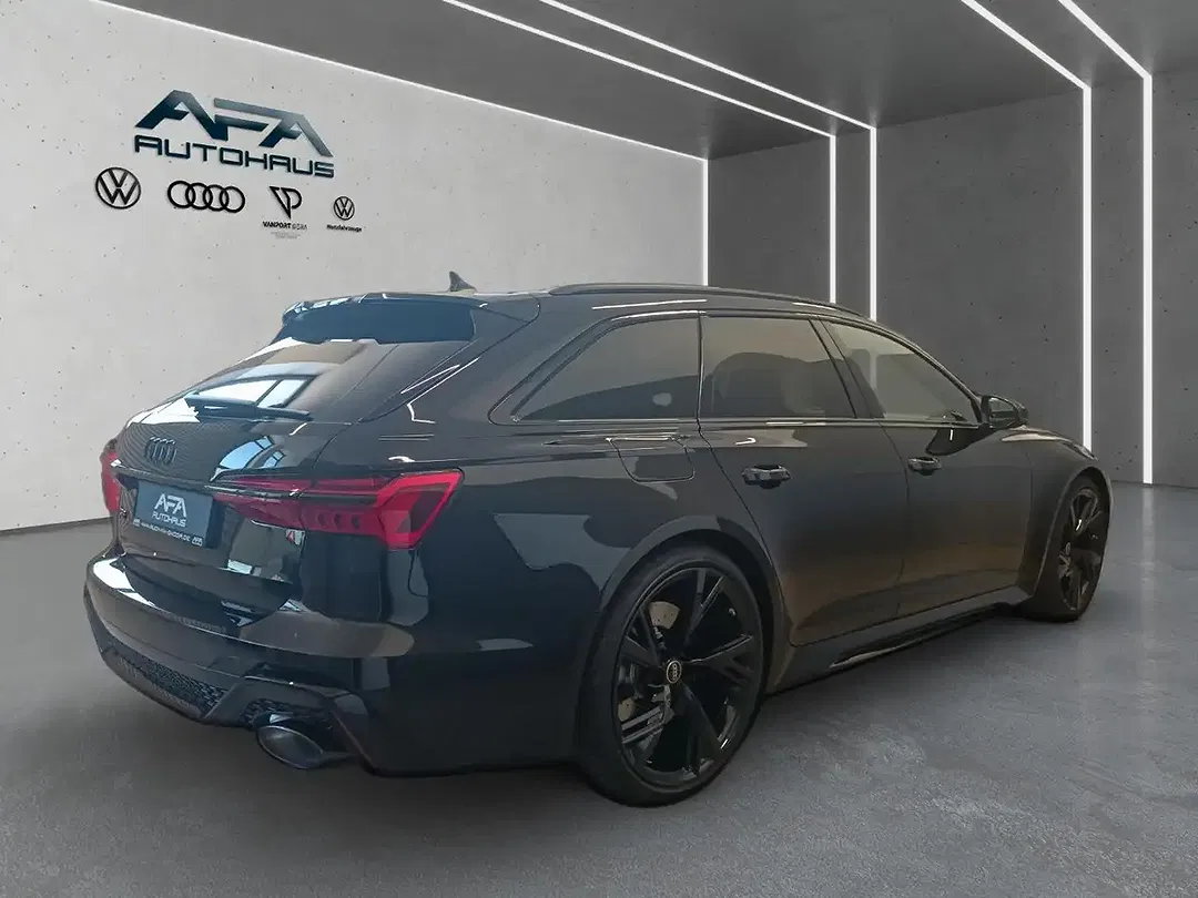 Audi RS6 performance Avant - foto 2