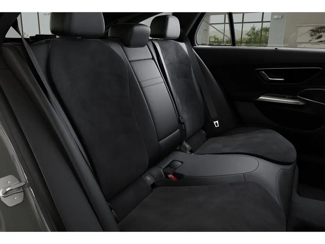 Mercedes-Benz E 300 - Thumbnail 9