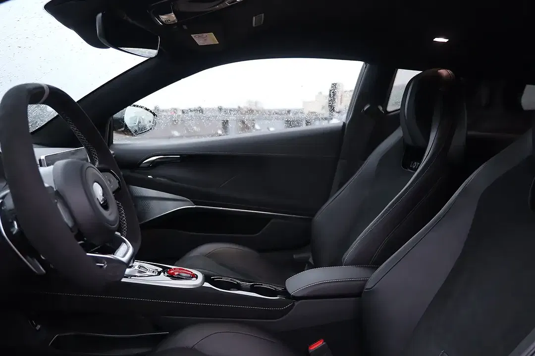Lotus Emira Turbo SE - Thumbnail 11