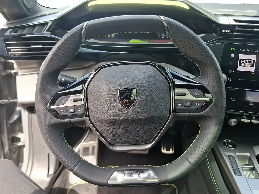 Peugeot 408 130 PureTech GT - Thumbnail 10