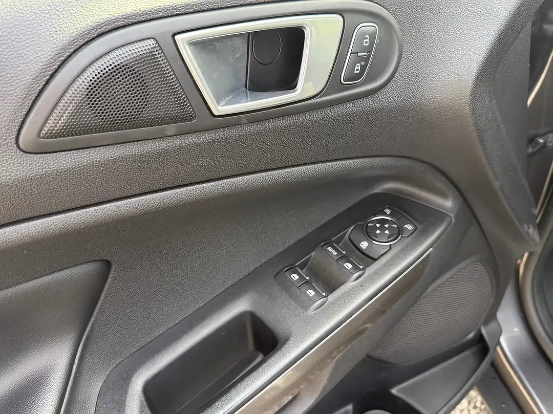 Ford EcoSport - Thumbnail 11