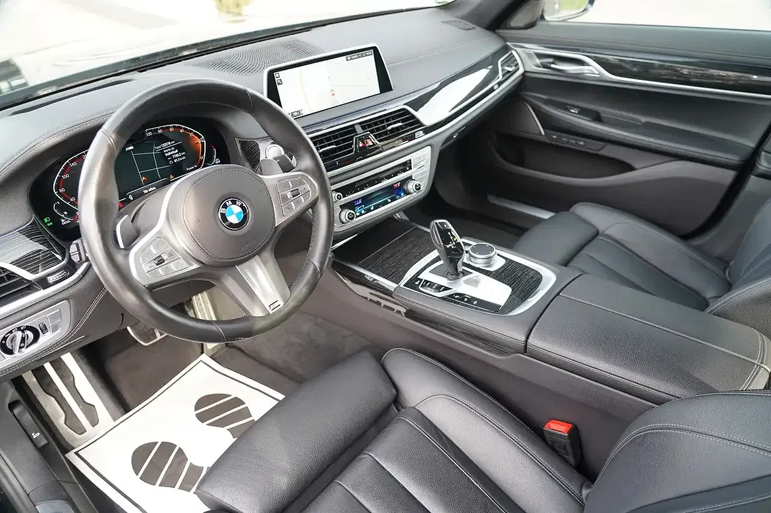 BMW 730 xDrive M Sport - Thumbnail 5