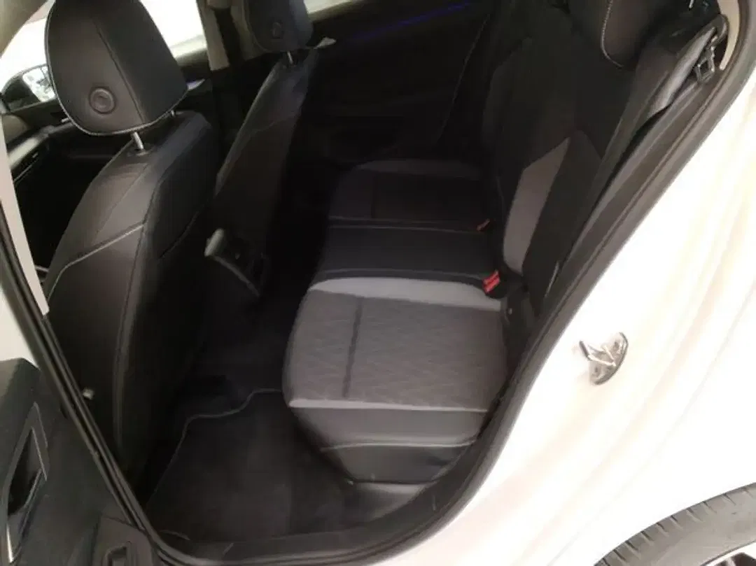 Volkswagen Golf 1.5 TSI - Thumbnail 7