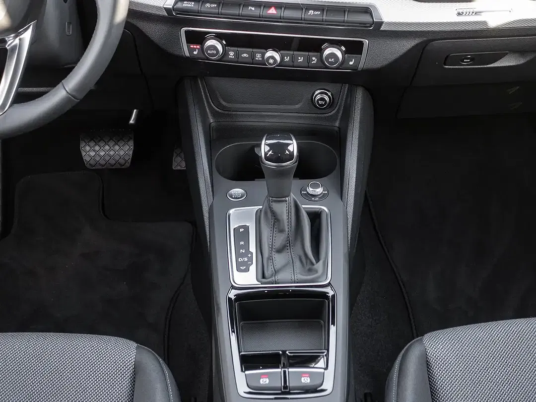 Audi Q2 35 TFSI S tronic - Thumbnail 9