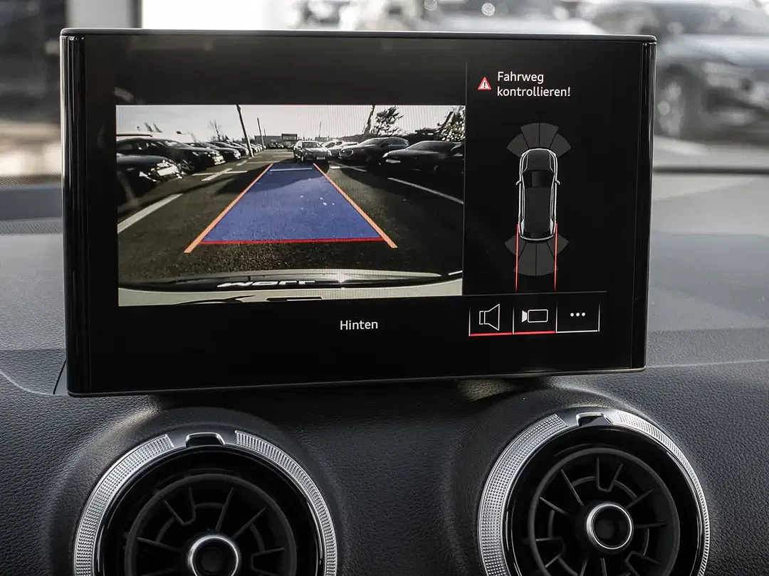 Audi Q2 35 TFSI S tronic - Thumbnail 8