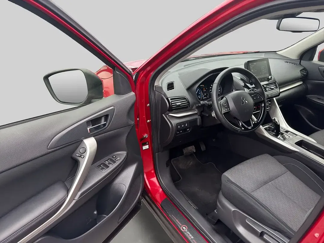 Mitsubishi Eclipse Cross 2.4 Hybrid 4WD - Thumbnail 11