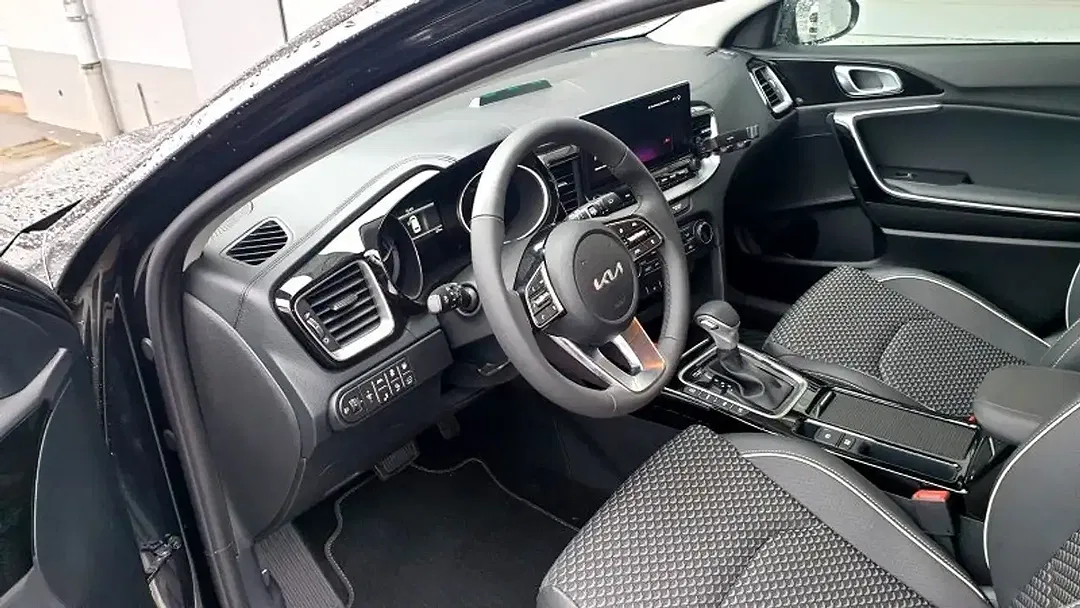 Kia Ceed / cee'd Spirit - Thumbnail 14