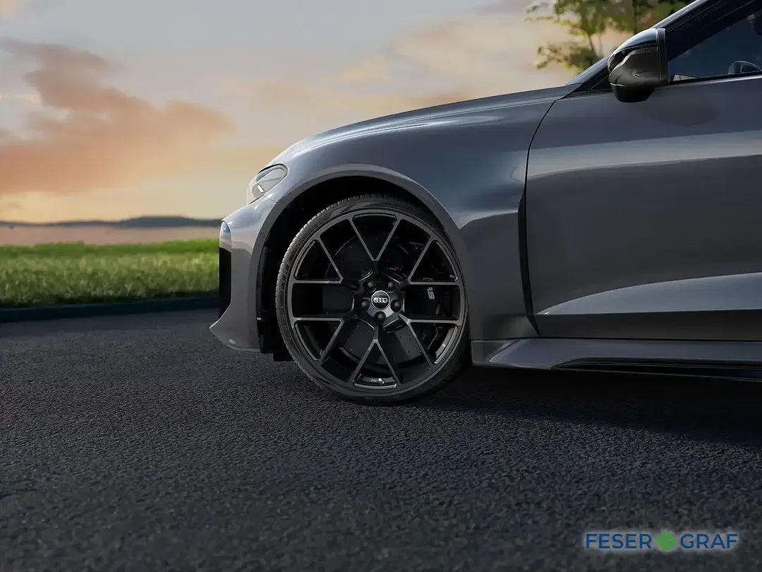 Audi RS5 Avant Pro - Thumbnail 6