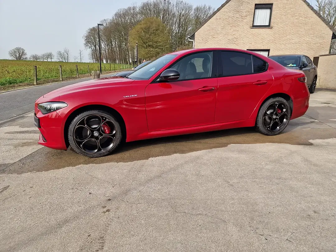 Alfa Romeo Giulia 2.0 Q4 Veloce - foto 2