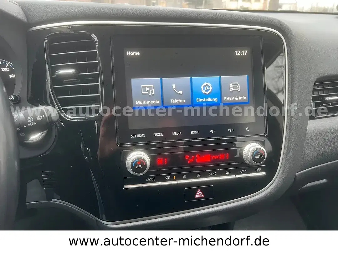 Mitsubishi Outlander PHEV 4WD - Thumbnail 16