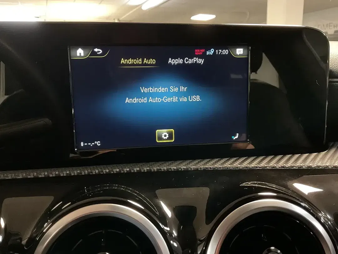 Mercedes-Benz CLA 180 MBUX - Thumbnail 11