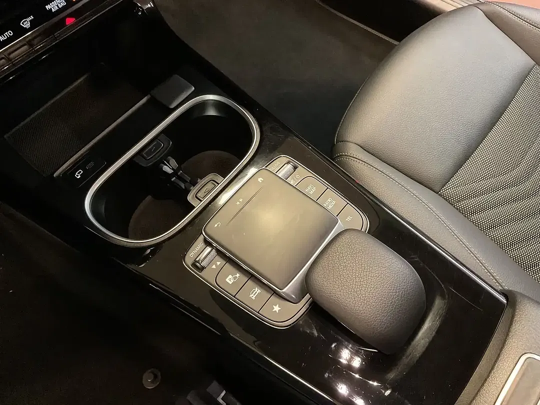 Mercedes-Benz CLA 180 MBUX - Thumbnail 13