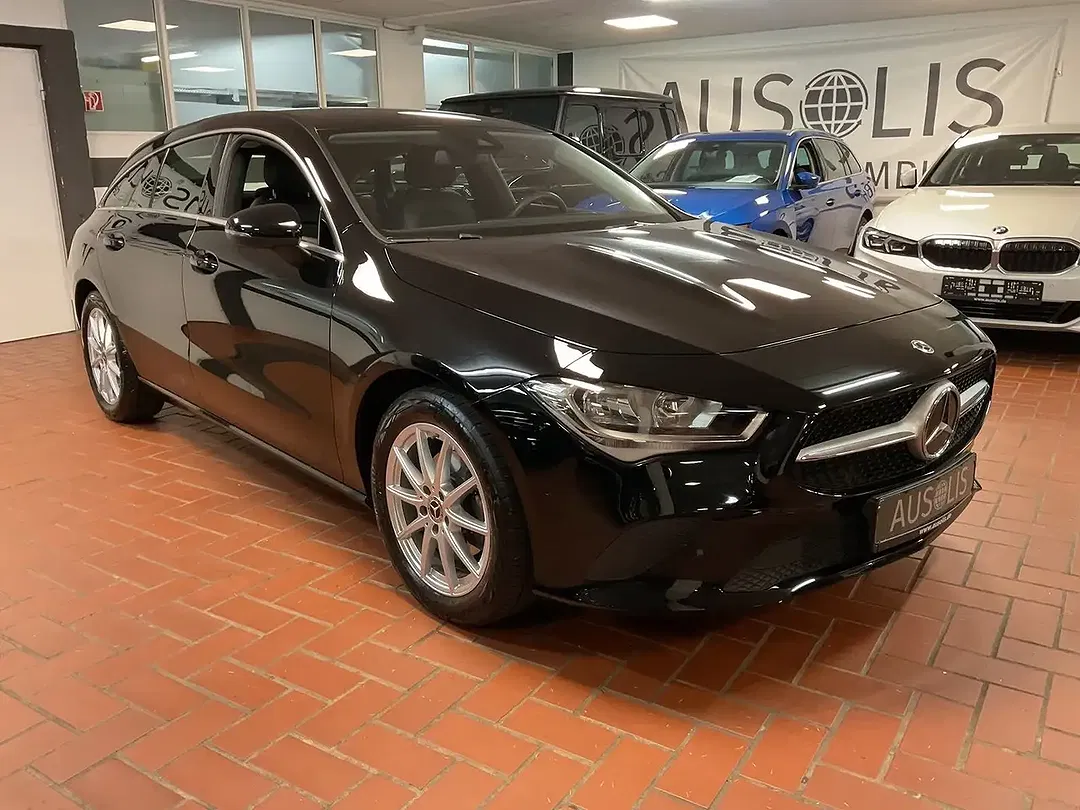 Mercedes-Benz CLA 180 MBUX - Thumbnail 3