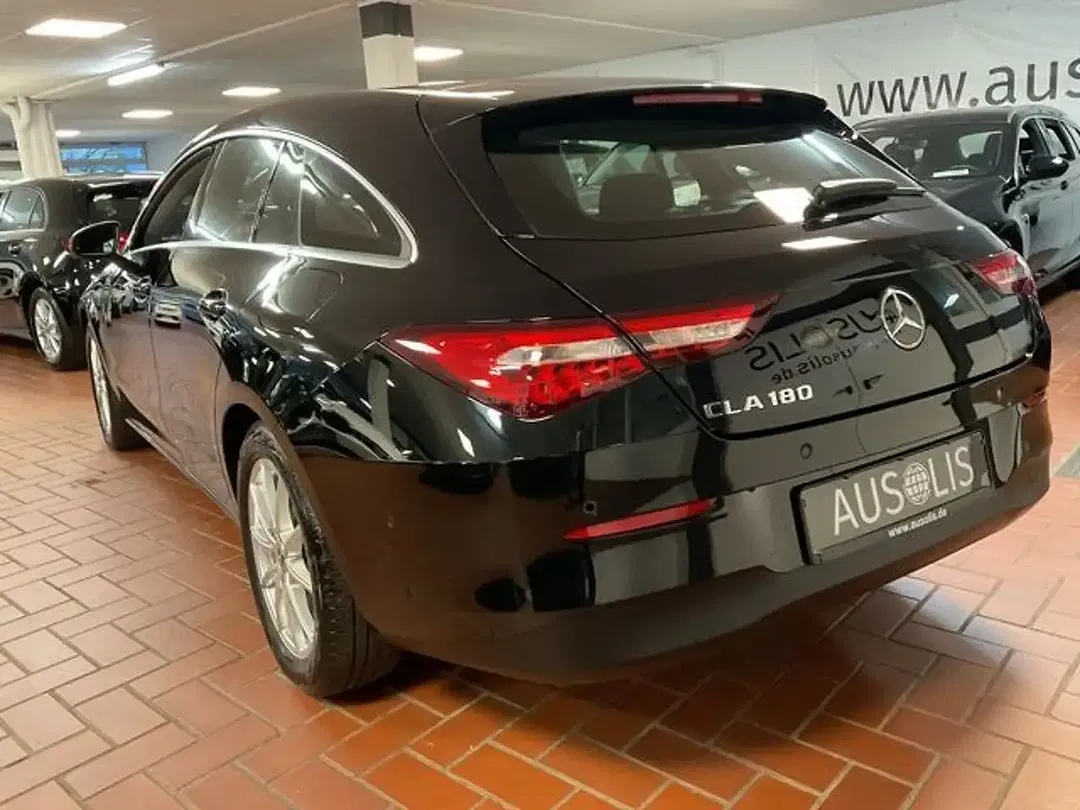 Mercedes-Benz CLA 180 MBUX - Thumbnail 5